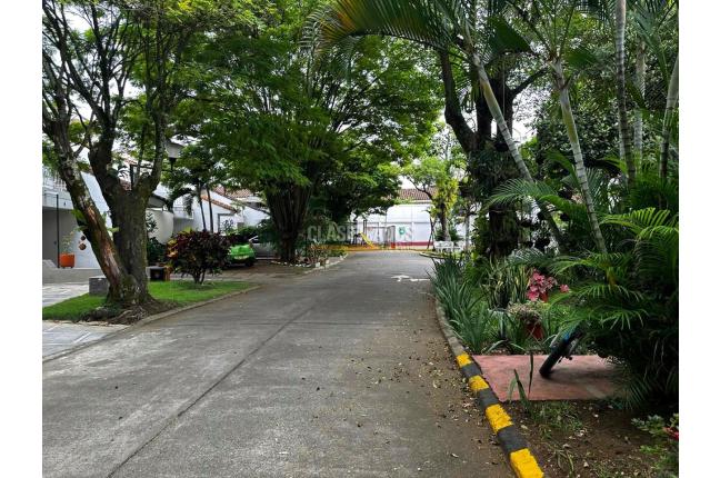 Casas, Venta en Bosques del Limonar