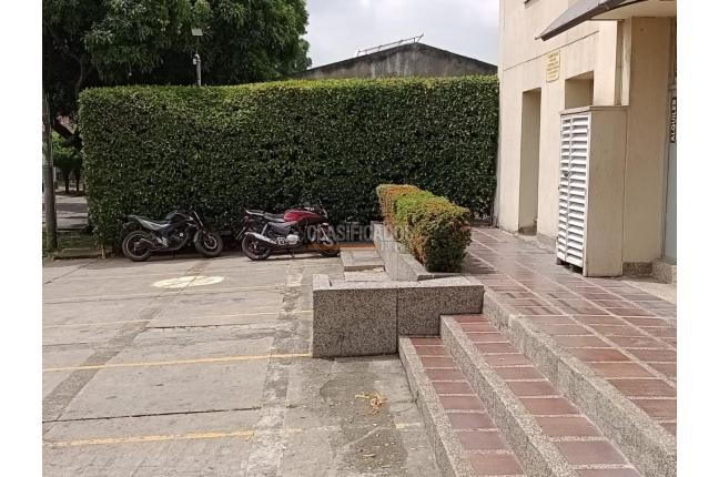 Locales y Bodegas, Venta, Prados del Norte - $180.000.000