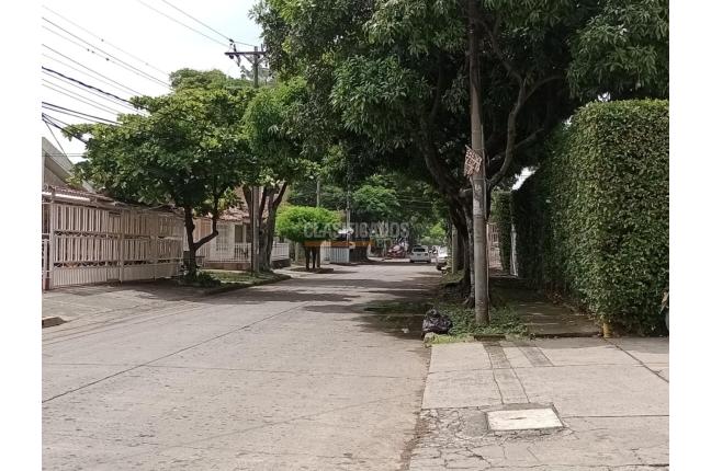 Locales y Bodegas, Venta, Prados del Norte - $180.000.000