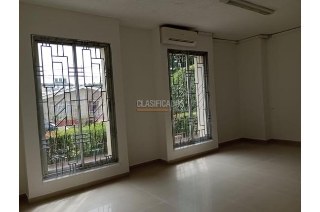 Locales y Bodegas, Venta, Prados del Norte - $180.000.000