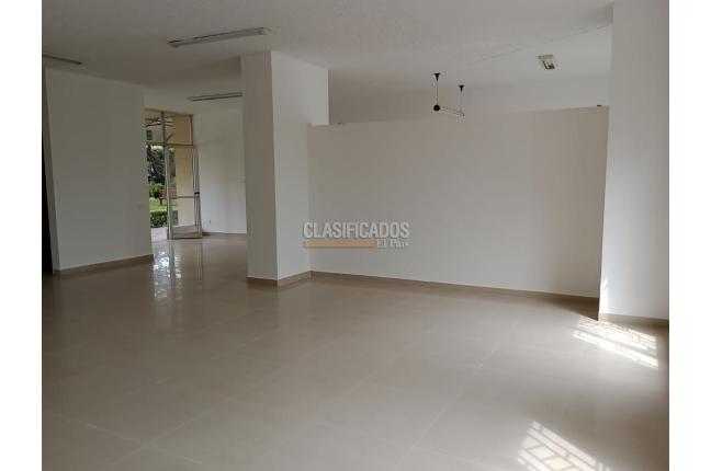 Locales y Bodegas, Venta, Prados del Norte - $180.000.000