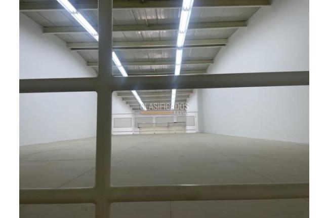 Locales y Bodegas, Alquiler, Santa Rosa - $9.200.000