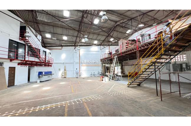 Locales y Bodegas, Alquiler, El Troncal - $8.200.000