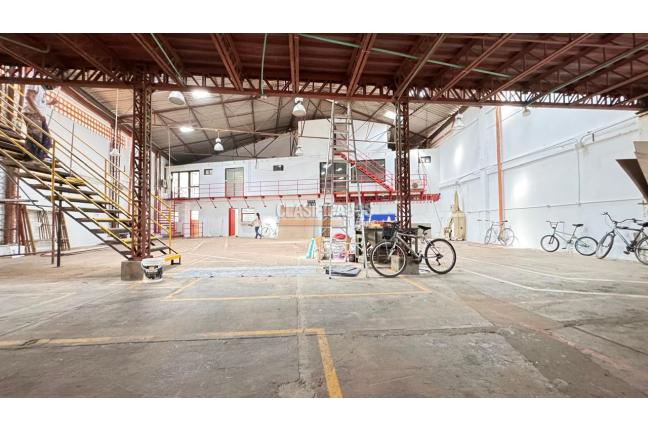 Locales y Bodegas, Alquiler, El Troncal - $8.200.000