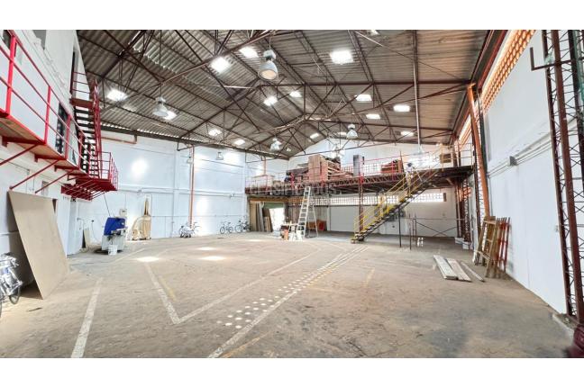 Locales y Bodegas, Alquiler en El Troncal