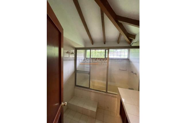 Casas, Alquiler, La Buitrera - $7.300.000