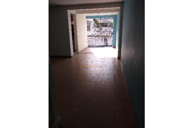 Locales y Bodegas, Venta en Santa Mónica Norte