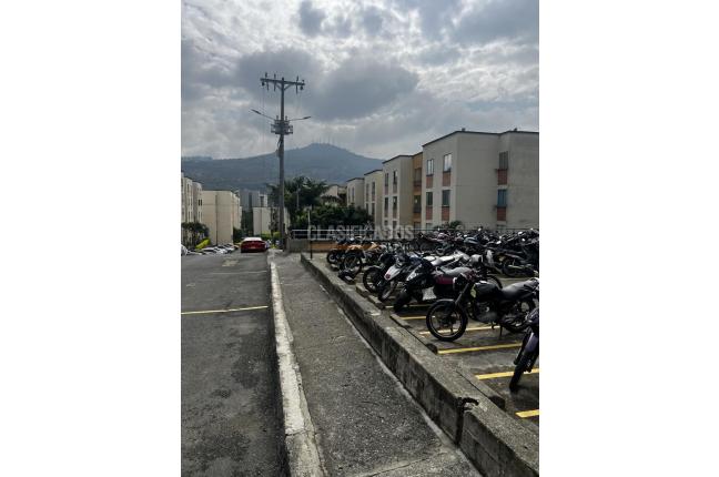 Apartamentos, Venta en Alto Aguacatal