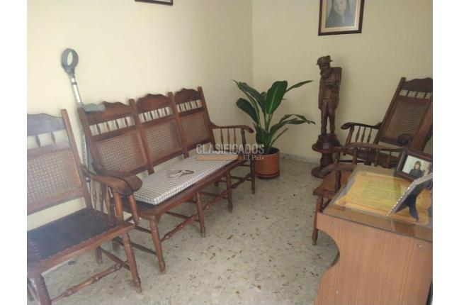 Casas, Venta, Los Cámbulos - $990.000.000