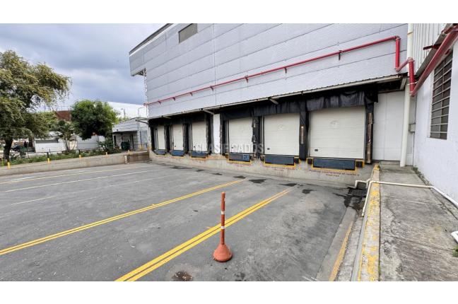 Locales y Bodegas, Alquiler, Yumbo - $268.150.000