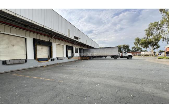 Locales y Bodegas, Alquiler, Yumbo - $268.150.000