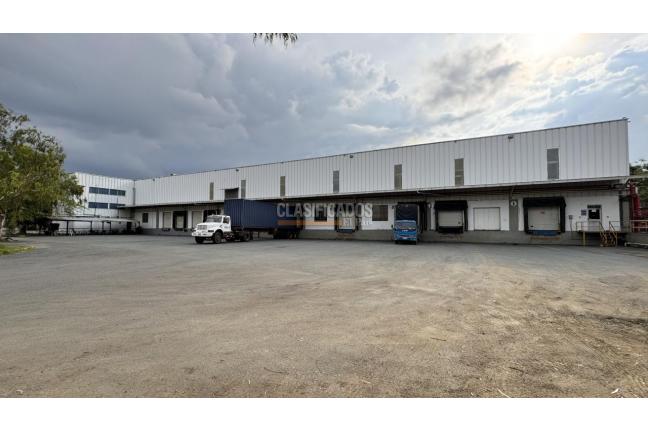 Locales y Bodegas, Alquiler, Yumbo - $268.150.000
