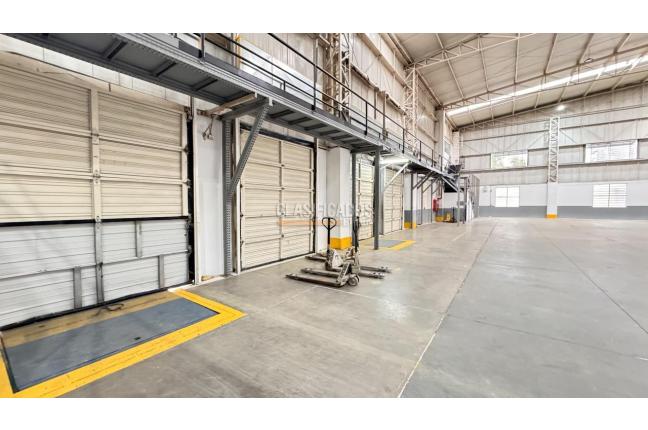 Locales y Bodegas, Alquiler, Yumbo - $268.150.000