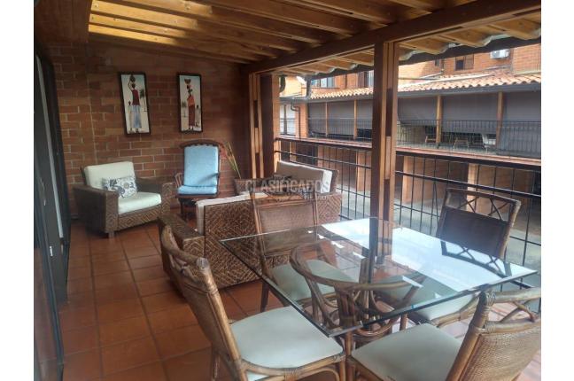 Casas, Venta en Ciudad Jardín