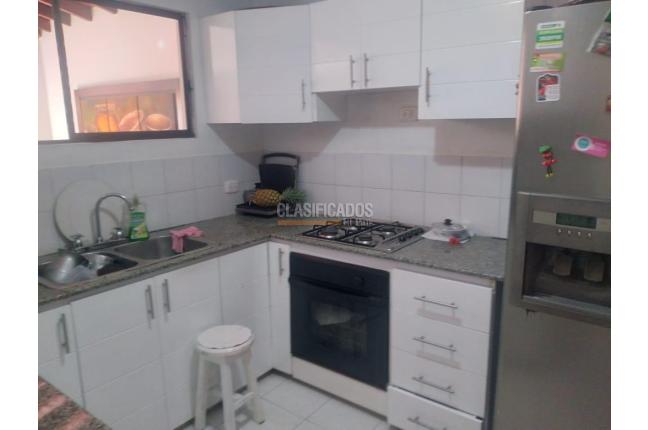 Casas, Venta en Ciudad Jardín