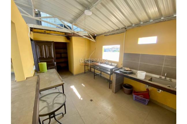 Edificios, Venta, Junín - $2.950.000.000