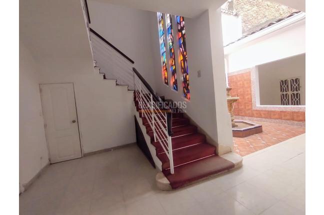 Casas, Alquiler, Granada - $5.500.000