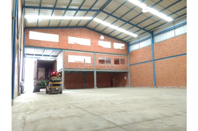 Locales y Bodegas, Alquiler, Yumbo - $15.136.000