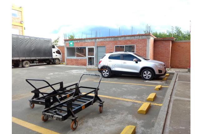 Locales y Bodegas, Alquiler, Yumbo - $15.136.000