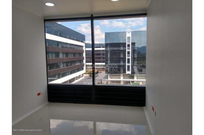 Oficinas y Consultorios, Alquiler, Cajica - $1.800.000