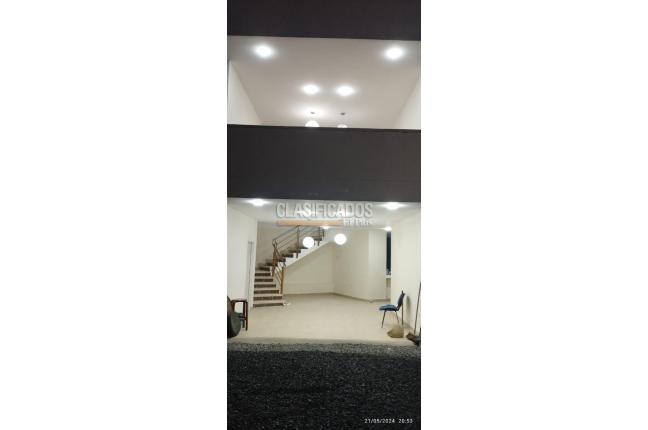 Oficinas y Consultorios, Venta, Santa Rita - $1.300.000.000