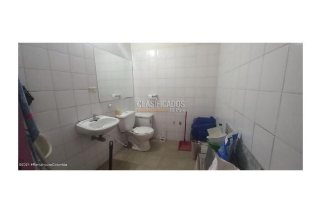 Locales y Bodegas, Venta, Bogotá - $700.000.000