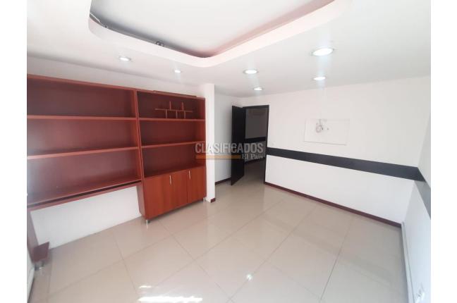 Oficinas y Consultorios, Venta, Multicentro - $90.000.000