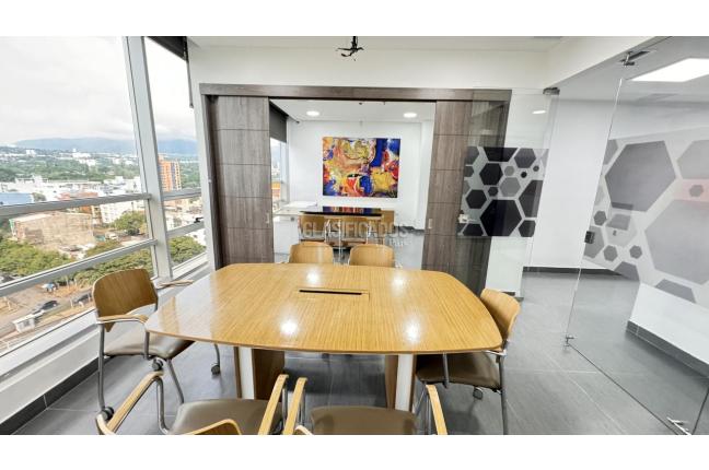 Oficinas y Consultorios, Alquiler, Centro Ccial. Jardín Plaza - $8.000.000