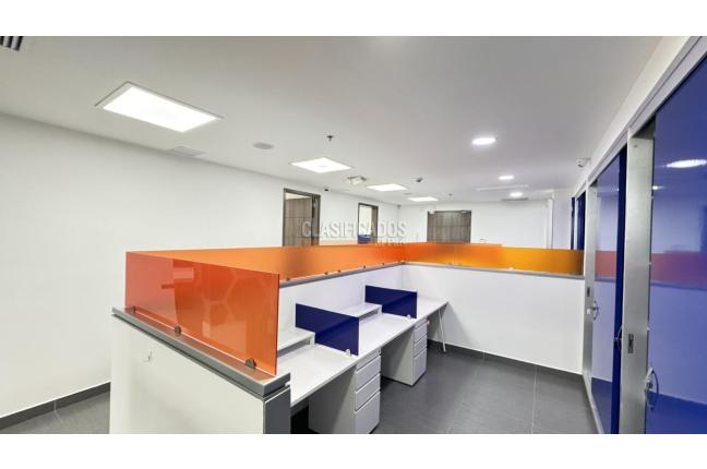 Oficinas y Consultorios, Alquiler, Centro Ccial. Jardín Plaza - $8.000.000