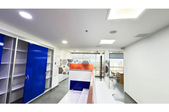 Oficinas y Consultorios, Alquiler, Centro Ccial. Jardín Plaza - $8.000.000