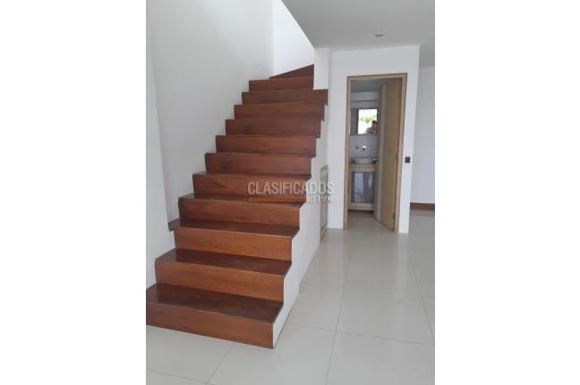 Oficinas y Consultorios, Alquiler, Centenario - $3.900.000