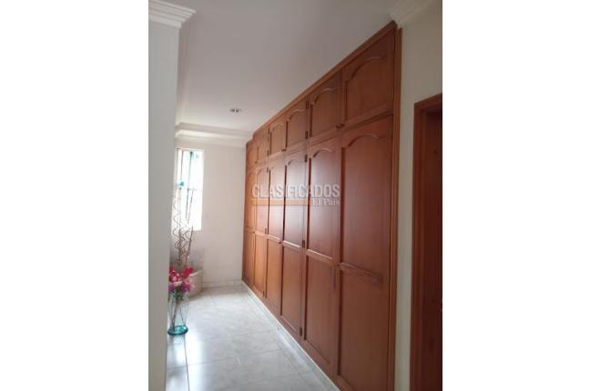 Casas, Venta en Ciudad Jardín