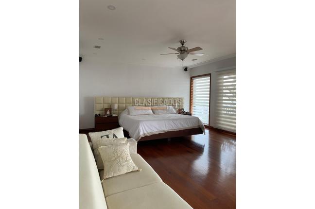 Apartamentos, Venta, Altos Cristales - $1.600.000.000