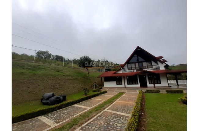 Fincas y Casas Campestres, Venta, Restrepo - $800.000.000