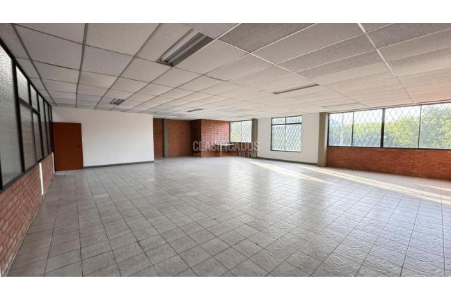 Locales y Bodegas, Alquiler, Yumbo - $9.792.000