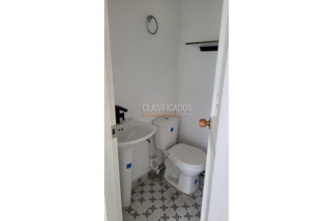 Locales y Bodegas, Alquiler, La Flora - $1.200.000