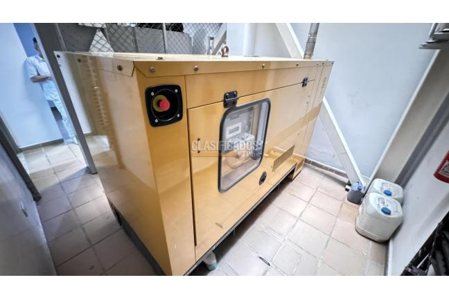 Oficinas y Consultorios, Alquiler, Versalles - $30.000.000