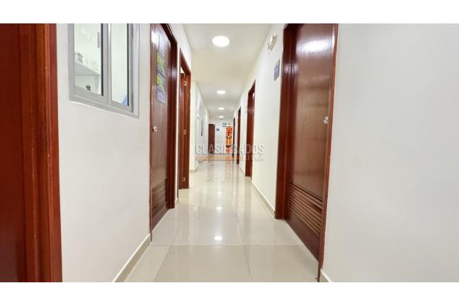Oficinas y Consultorios, Alquiler, Versalles - $30.000.000