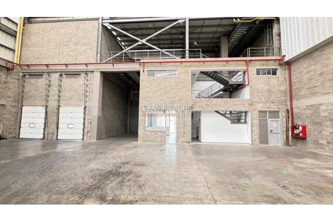 Locales y Bodegas, Alquiler, Yumbo - $48.000.000