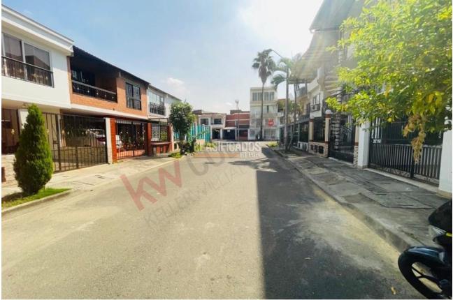 Casas, Alquiler, Ciudad 2.000 - $1.000.000