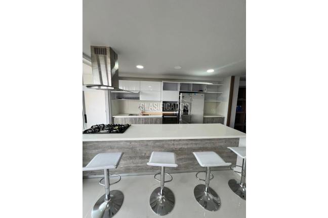 Apartamentos, Venta en Ciudad Jardín