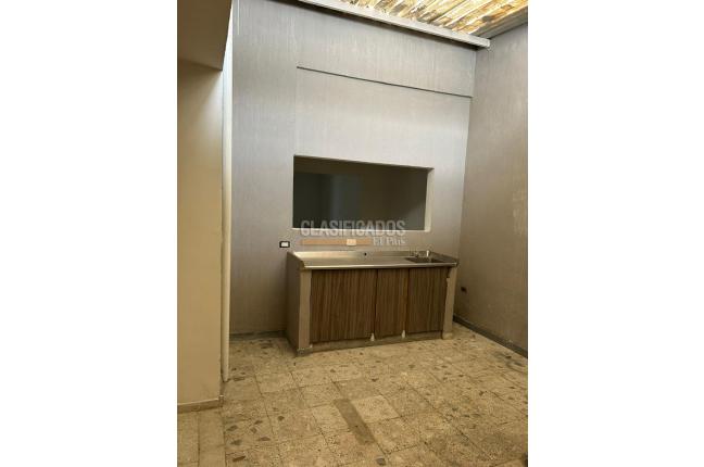 Casas, Alquiler, Granada - $6.300.000