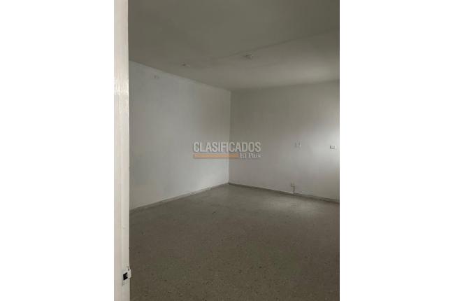 Casas, Alquiler, Granada - $6.300.000