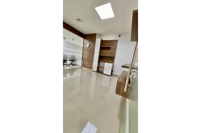 Oficinas y Consultorios, Alquiler, Centro Ccial. Jardín Plaza - $9.000.000