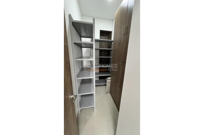 Oficinas y Consultorios, Alquiler, Centro Ccial. Jardín Plaza - $9.000.000