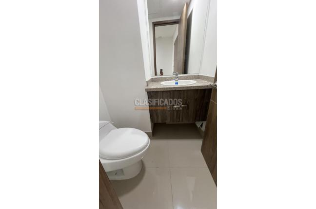 Oficinas y Consultorios, Alquiler, Centro Ccial. Jardín Plaza - $9.000.000