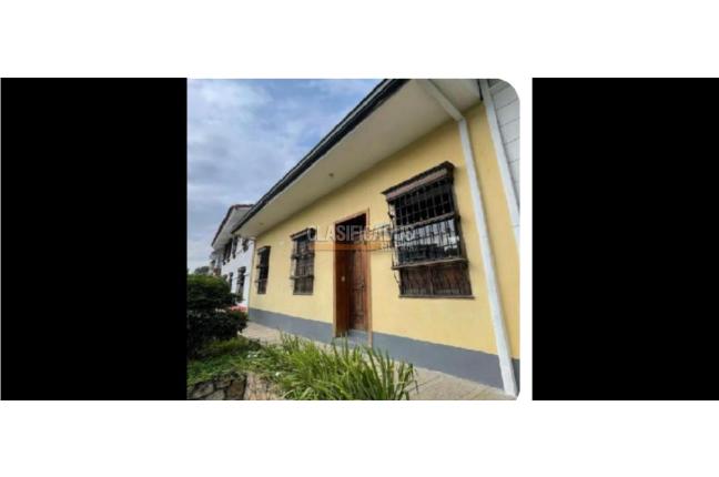 Oficinas y Consultorios, Venta en San Antonio