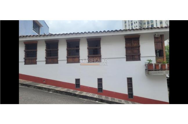 Oficinas y Consultorios, Venta en San Antonio