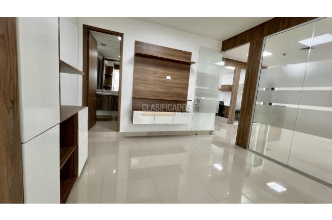 Oficinas y Consultorios, Alquiler, Centro Ccial. Jardín Plaza - $9.000.000