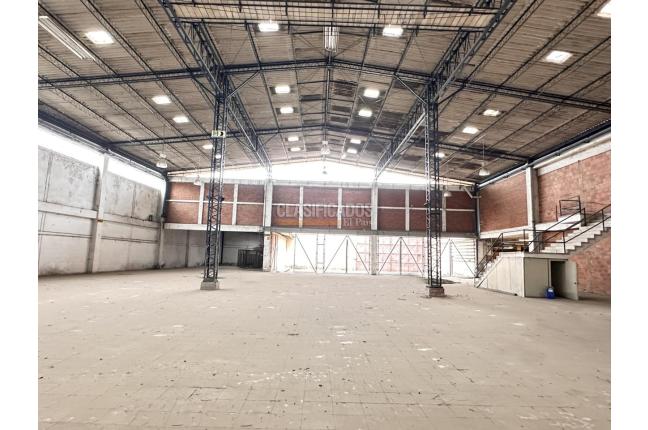 Locales y Bodegas, Alquiler en Yumbo